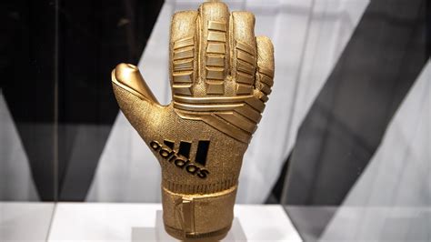 Golden Glove .